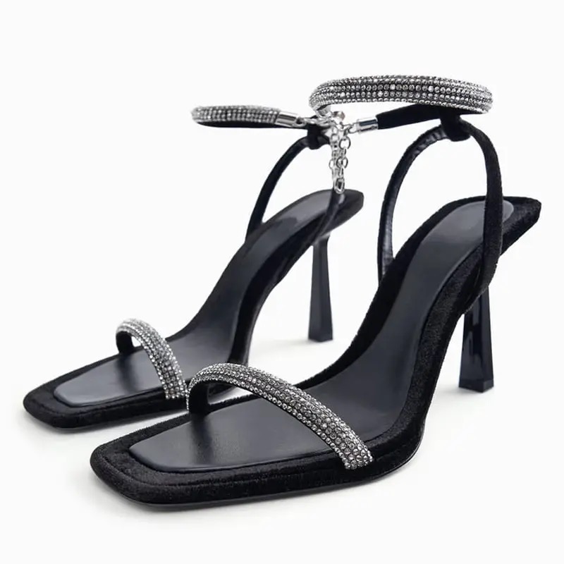 Zara Influencer heels – The Hanger Clothing Pallete